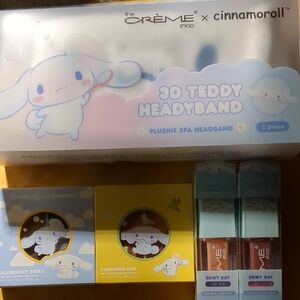 The Crème Shop x Cinnamoroll 3D Teddy Headband (2) Lip Oil (2) Eyeshadow Palette